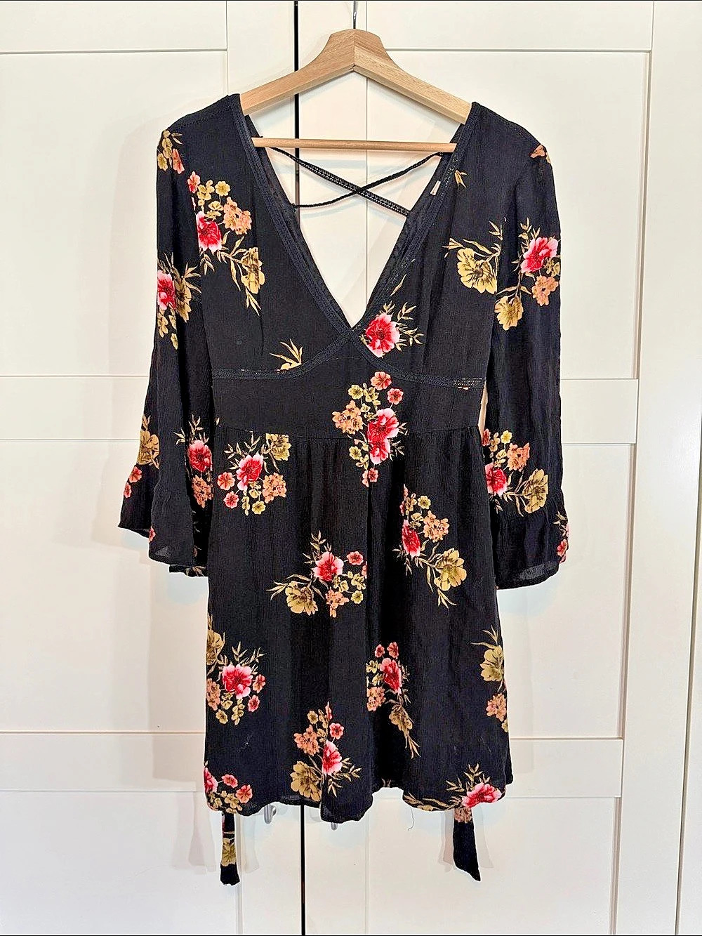 Floral Mini Dress Size Medium B17